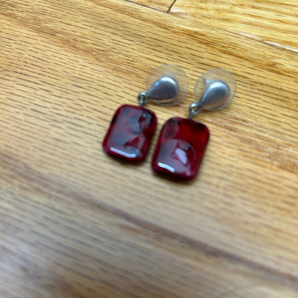 Elegant Red Dangle Earrings